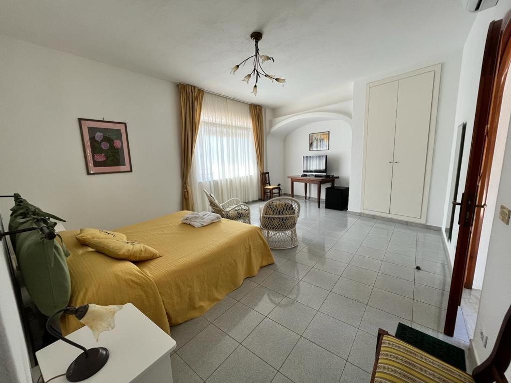 Villa Loreta Forio  Luaran gambar